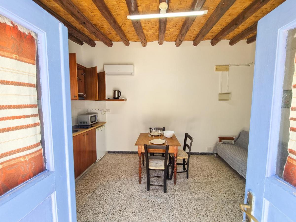 Athena'S Pool Oasis Apartment Skarinou Екстериор снимка