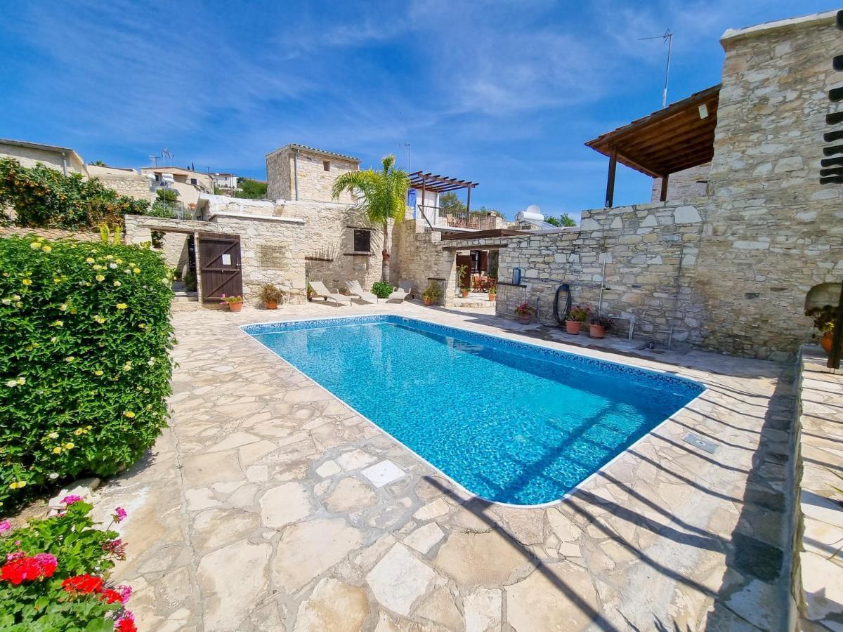 Athena'S Pool Oasis Apartment Skarinou Екстериор снимка