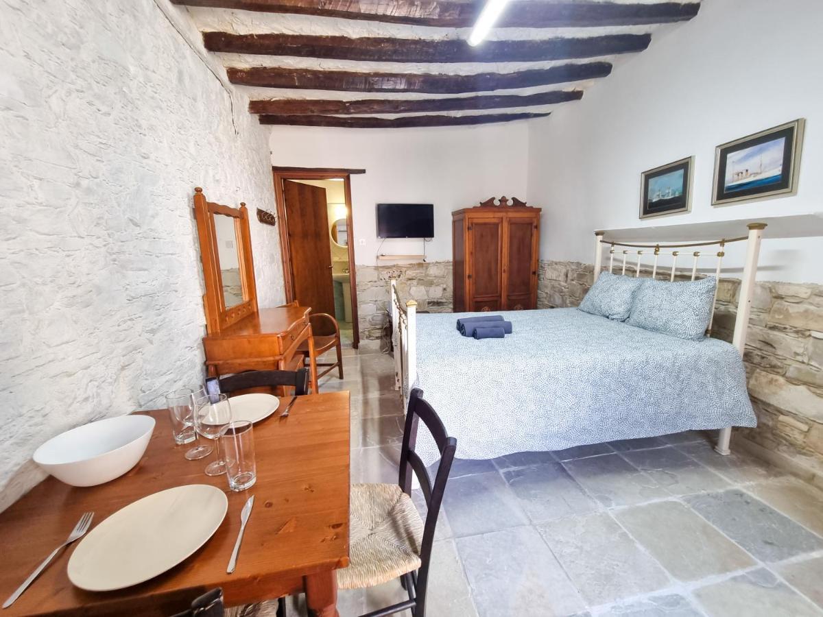 Athena'S Pool Oasis Apartment Skarinou Екстериор снимка