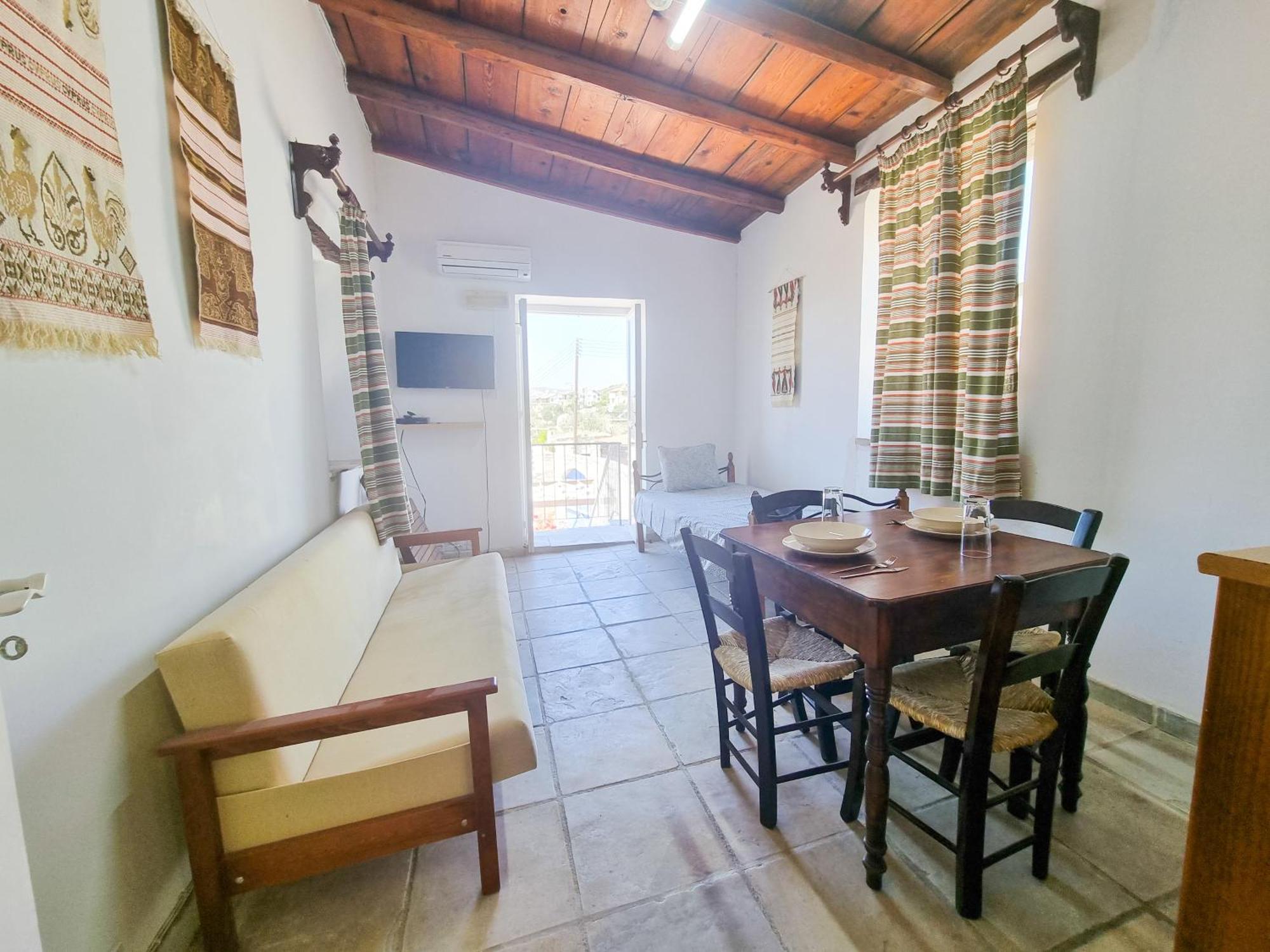 Athena'S Pool Oasis Apartment Skarinou Екстериор снимка
