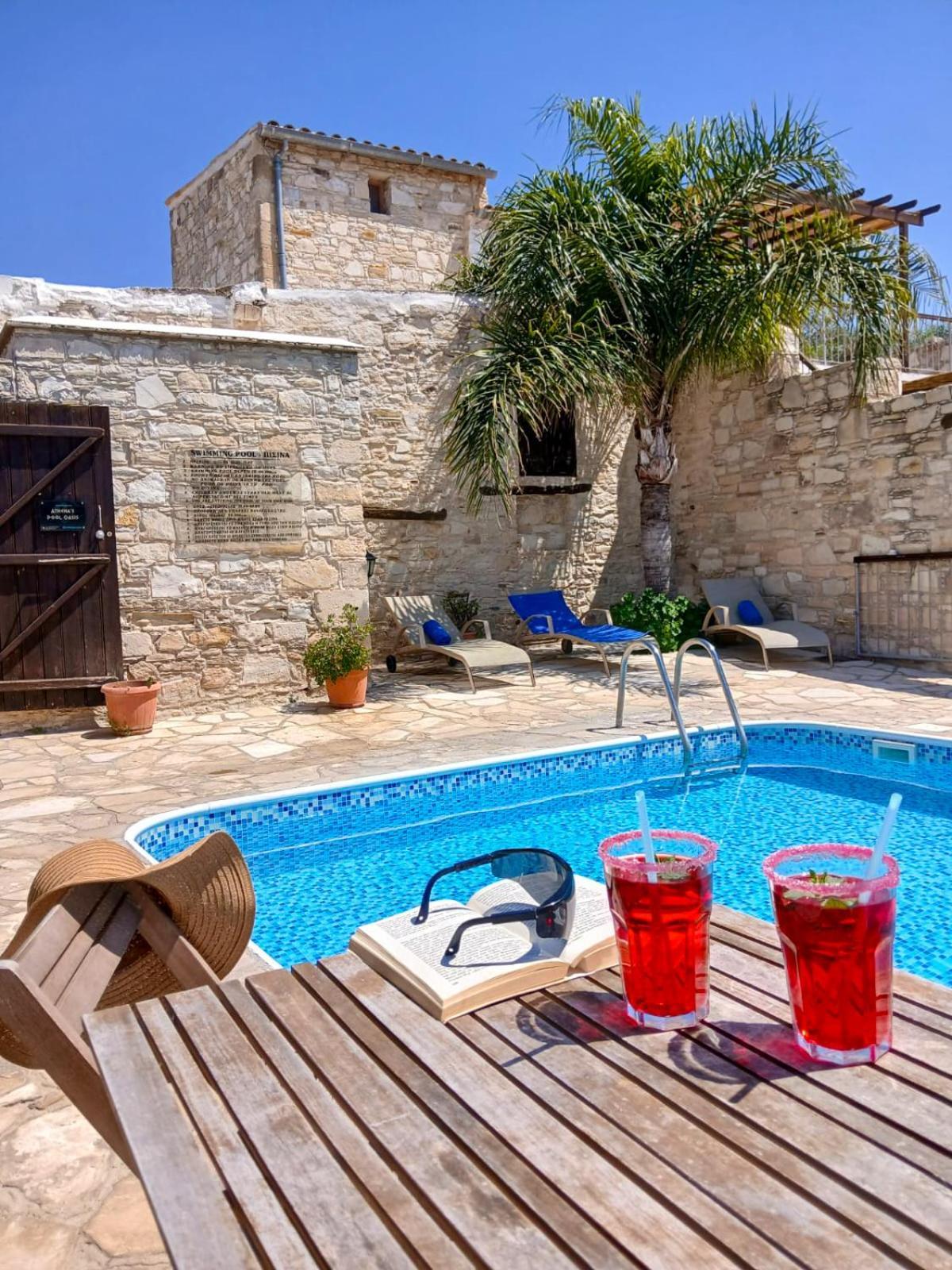 Athena'S Pool Oasis Apartment Skarinou Екстериор снимка